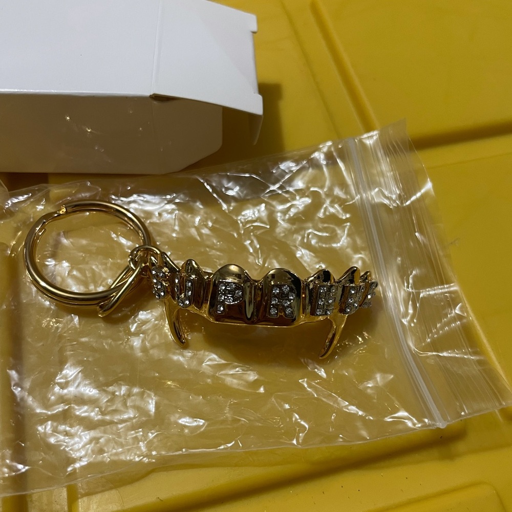 Supreme Fronts Keychain